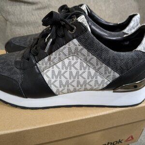 Michael Kors Monique Trainer Sneakers Women’s Size 8M- Excellent Condition